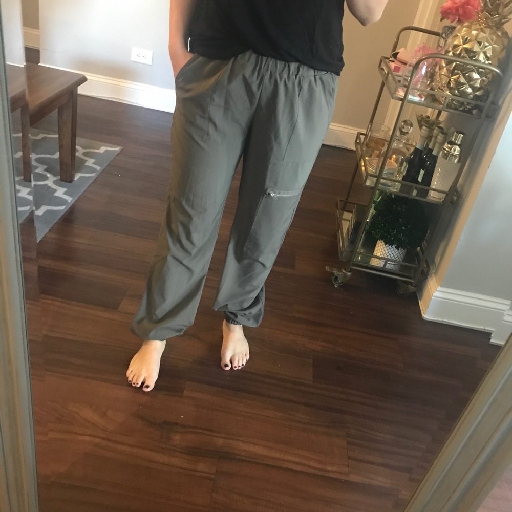 Joggers - Picture 2 of 8